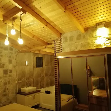 Tas Φετιγιέ